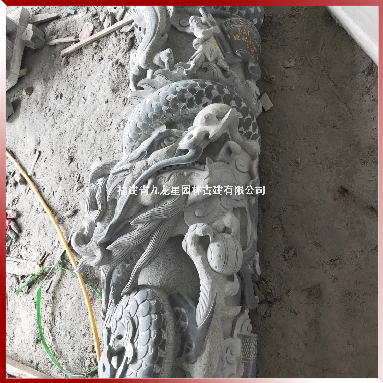 大門(mén)石雕龍柱圖片